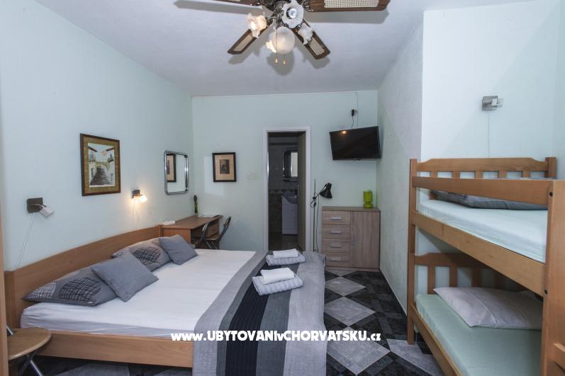 Villa  Niko – Ferienwohnung Baska Voda, Kroatien – Foto 4