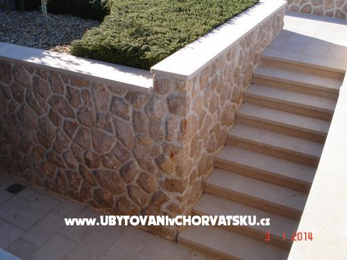 Apartment Lucija – Ferienwohnung Betina, Kroatien – Foto 7