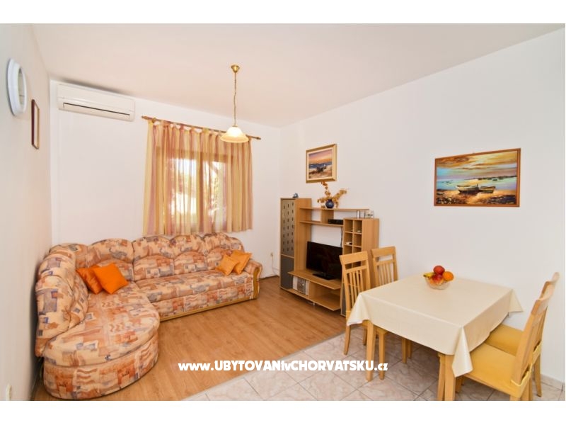 Appartements Ana – Ferienwohnung Betina, Kroatien – Foto 12