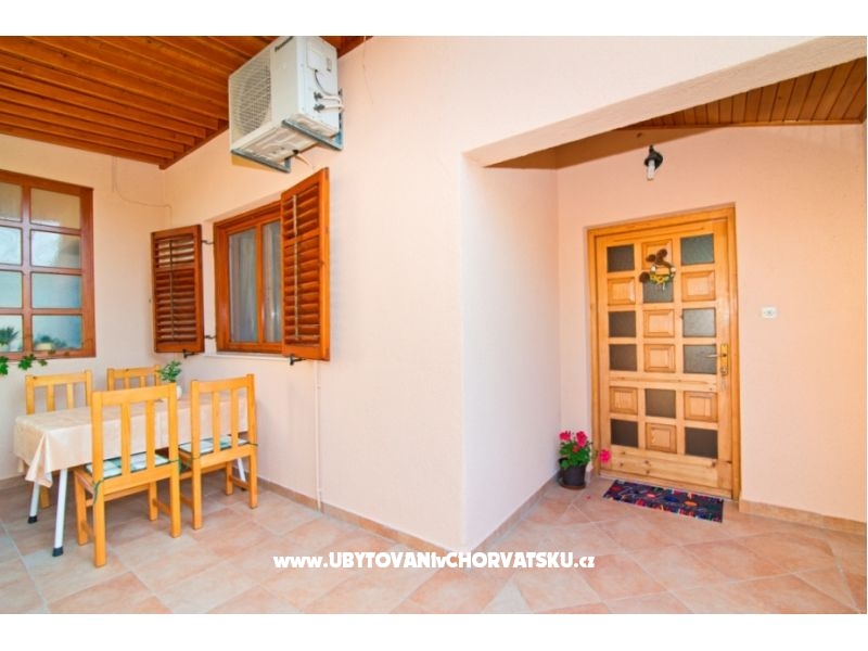 Appartements Ana – Ferienwohnung Betina, Kroatien – Foto 15