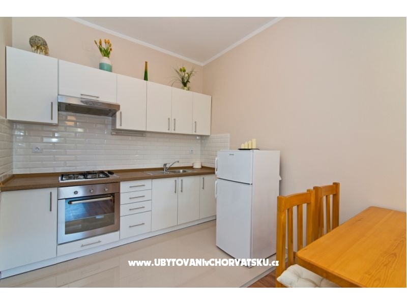 Appartements Ana – Ferienwohnung Betina, Kroatien – Foto 4