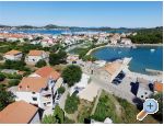 Apartmaji Jeina - Betina Hrvaka