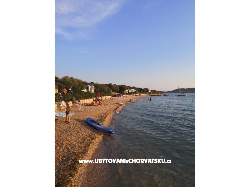 Mobile Haus Maroon – Ferienwohnung Betina, Kroatien – Foto 1