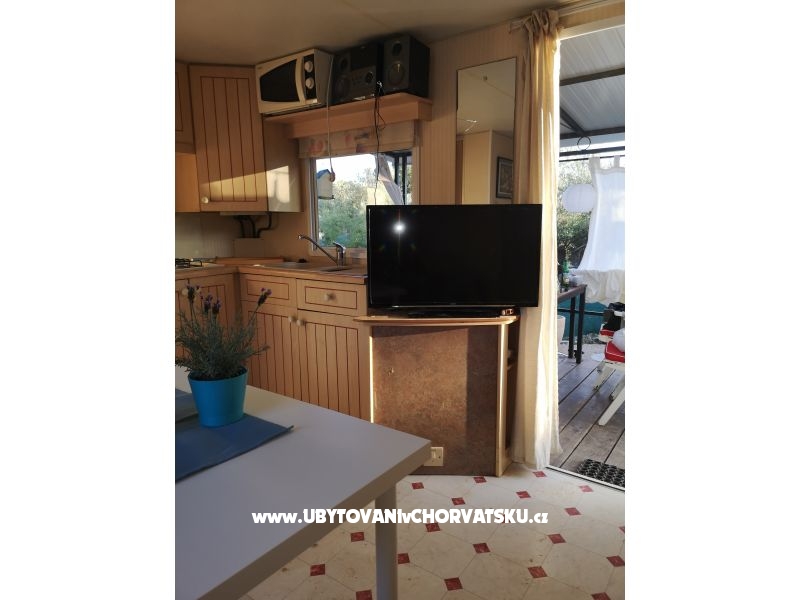 Mobile Haus Maroon – Ferienwohnung Betina, Kroatien – Foto 10