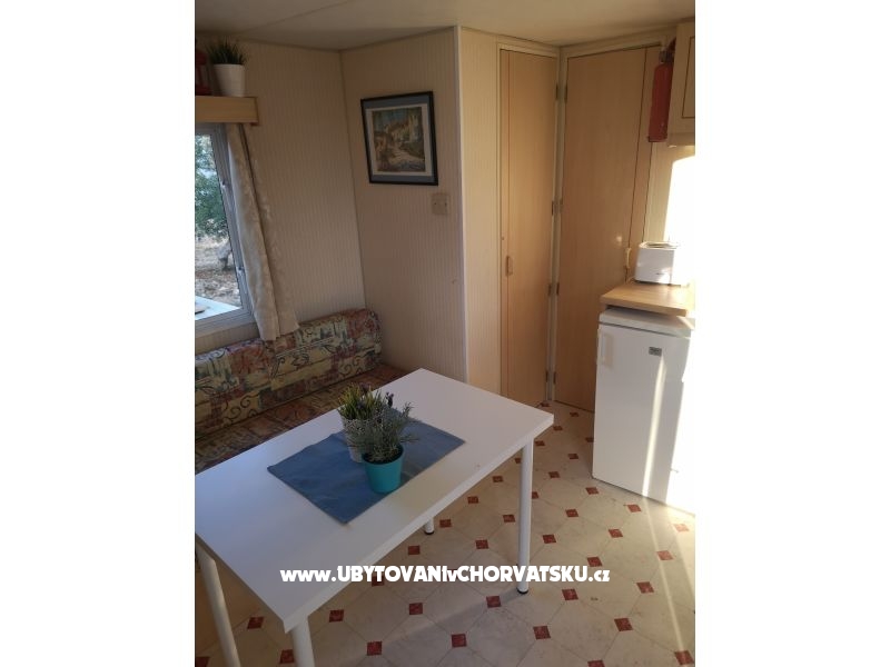 Mobile Haus Maroon – Ferienwohnung Betina, Kroatien – Foto 12