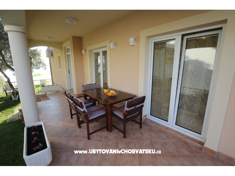 Appartements First row to the sea – Ferienwohnung Bibinje, Kroatien – Foto 10