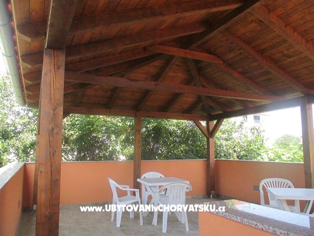 Appartements Cvita – Ferienwohnung Biograd am meer, Kroatien – Foto 1