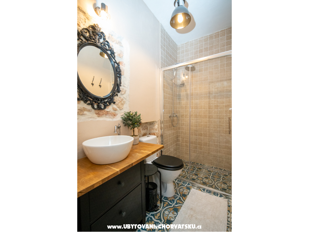 Apartm�ny i sobe Sinka - Biograd Chorv�tsko