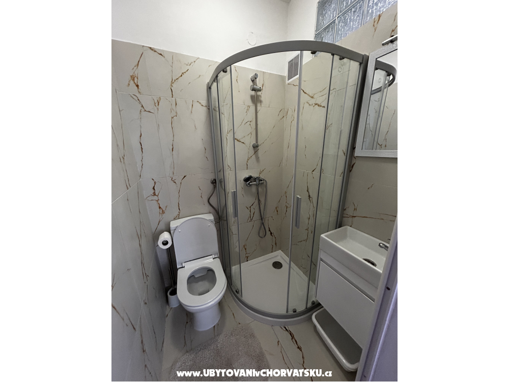 Apartm�ny i sobe Sinka - Biograd Chorv�tsko