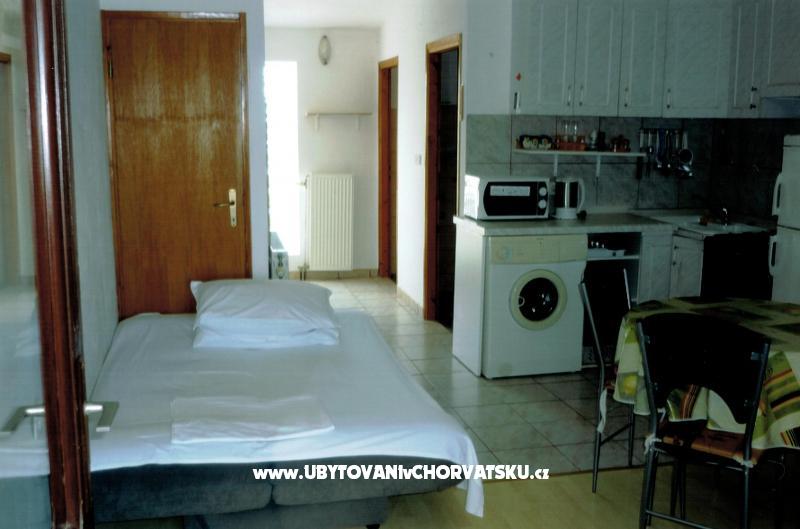 Appartements Kvarantan i Karabatić  – Ferienwohnung Biograd am meer, Kroatien – Foto 4