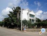Apartmaji Magnolija - Biograd Hrvaka