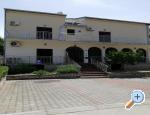 Appartements Mara 2 - Biograd Kroatien