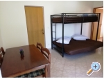 Appartements Mara - Biograd Kroatien