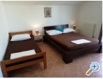 Appartements Mara - Biograd Kroatien