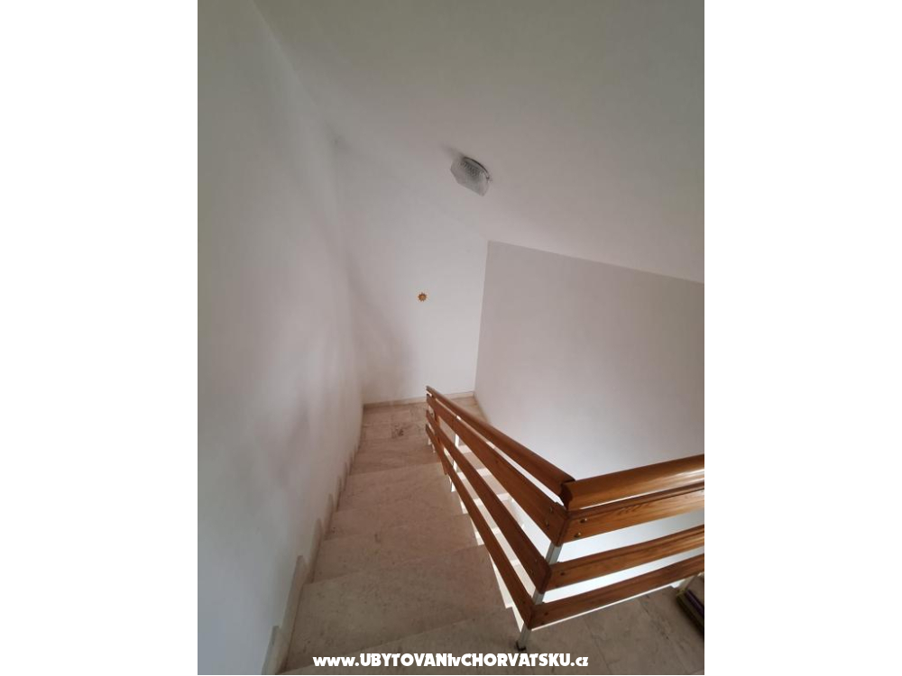 Villa �esto - Biograd Hrvatska