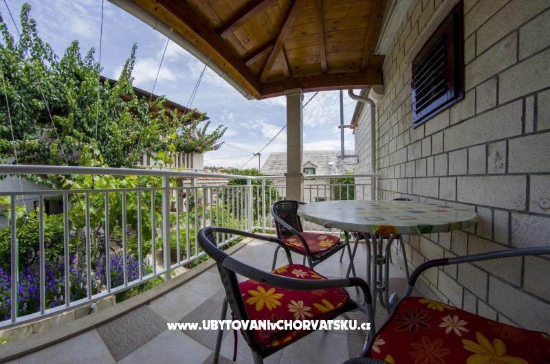 Apartment Zorica Jović – Ferienwohnung Insel Brac, Kroatien – Foto 1