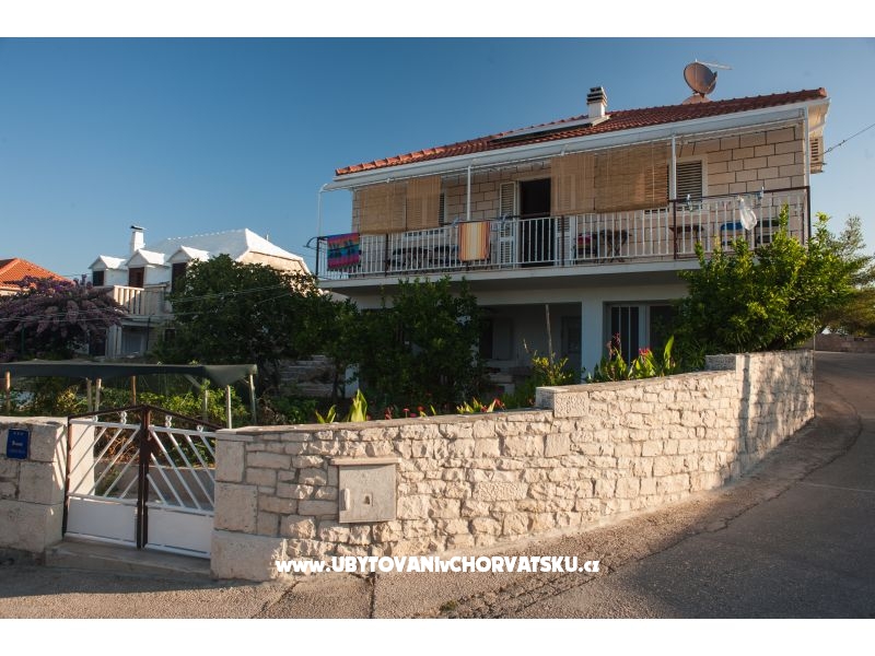 APARTMANI I SOBE,KUCA ZA ODMOR – Ferienwohnung Insel Brac, Kroatien – Foto 1