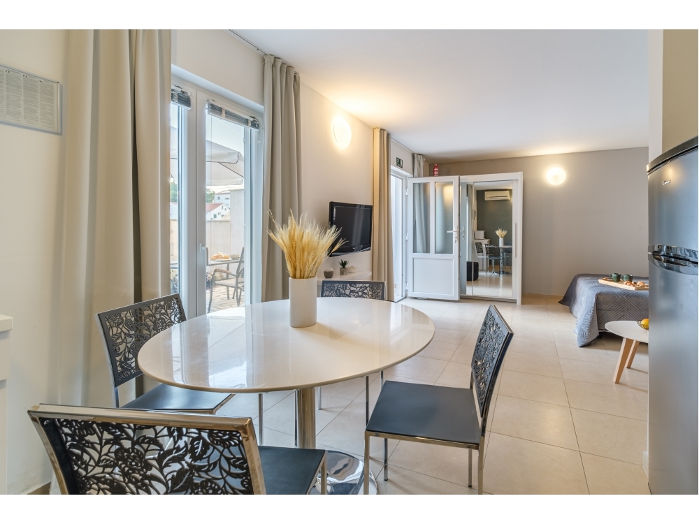 Appartements Tomy - Bra Croatie