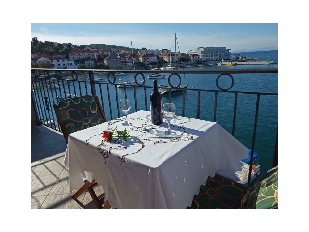 Direct at sea - Bra� Croatia