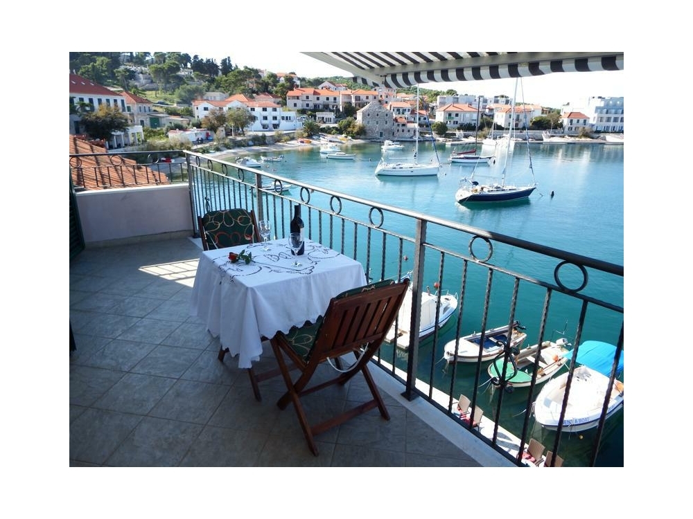 Direct at sea - Bra� Croatia