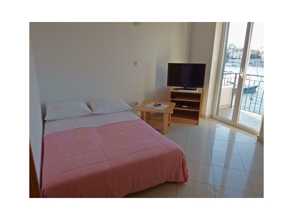 Direct at sea - Bra� Croatia