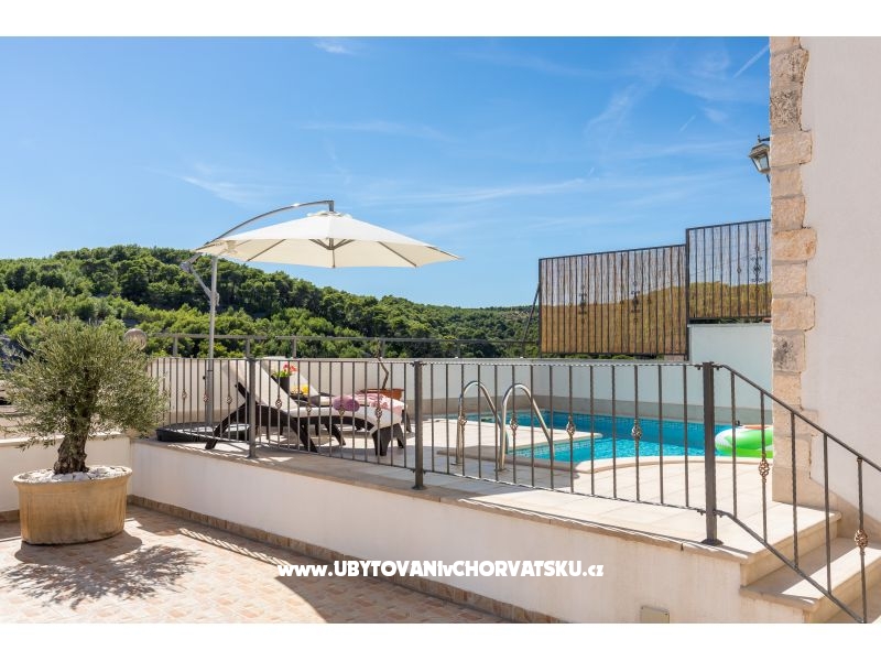 Holiday Haus Brač – Ferienwohnung Insel Brac, Kroatien – Foto 1