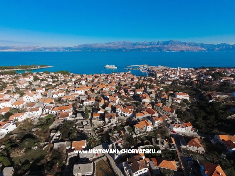 Supetar, Island Brač – ubytování Brač, Chorvatsko – foto 1