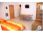 Appartements Jadranko - Brela Kroatien