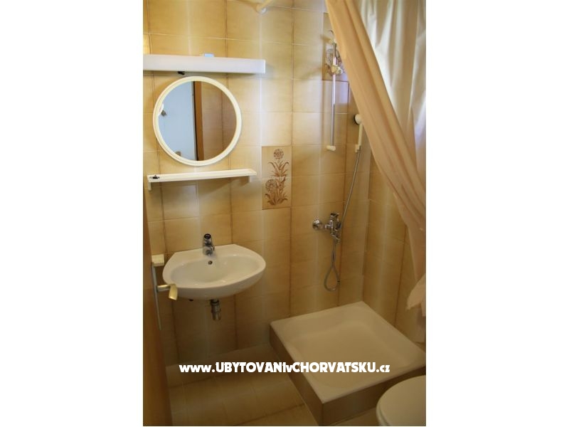 Ferienwohnungen &amp; Zimmers Nena – Ferienwohnung Brela, Kroatien – Foto 5