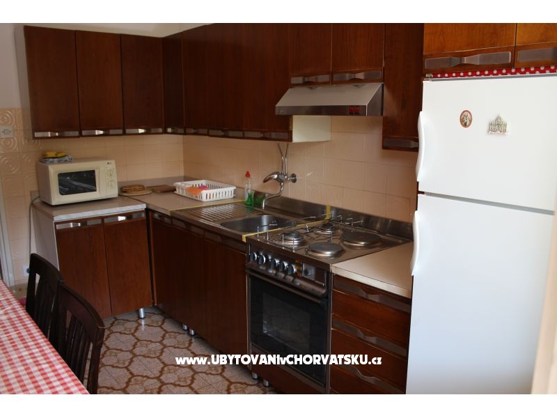 Ferienwohnungen &amp; Zimmers Nena – Ferienwohnung Brela, Kroatien – Foto 8