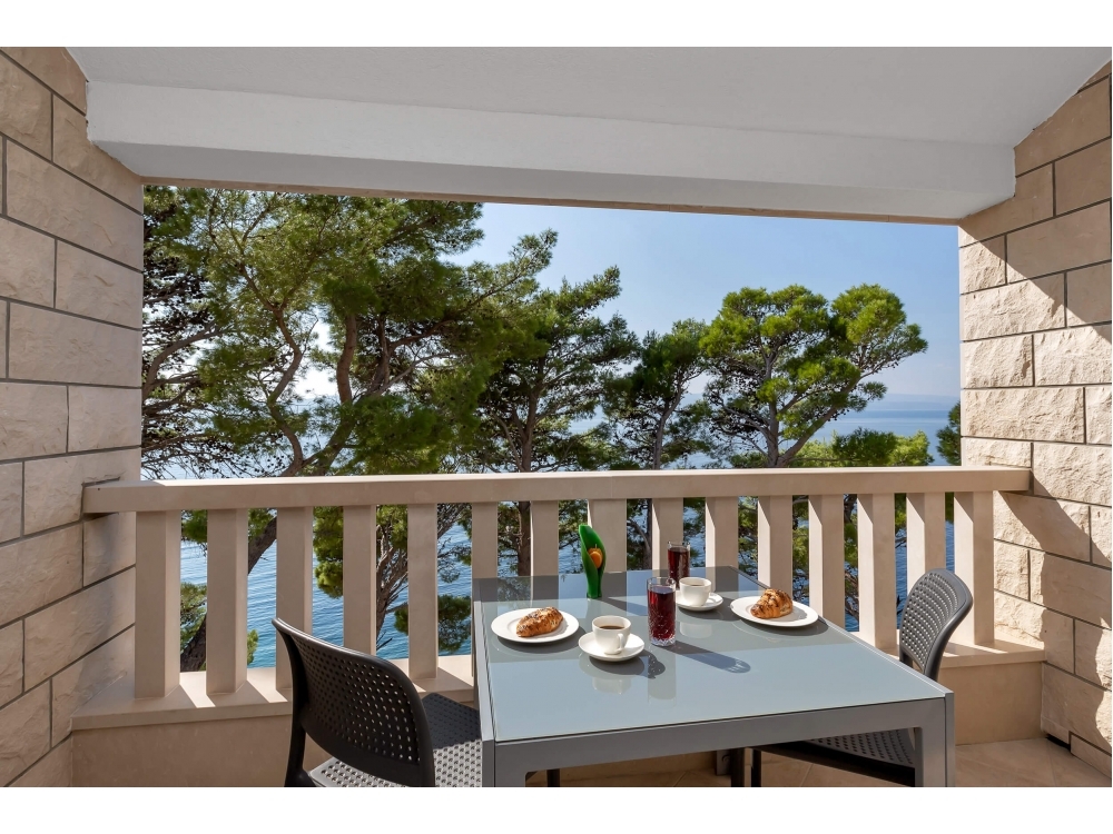 Pine Canopy Studios and Appartements - Brela Croatie