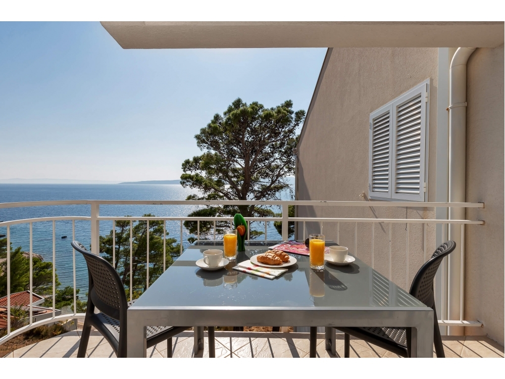 Pine Canopy Studios and Appartements - Brela Croatie