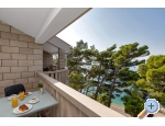 Pine Canopy Studios and Ferienwohnungen - Brela Kroatien