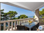 Pine Canopy Studios and Apartmny - Brela Chorvatsko