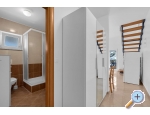Pine Canopy Studios and Ferienwohnungen - Brela Kroatien