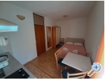 Appartements Danijel - Brela Kroatien