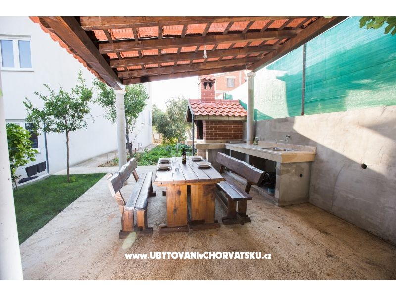 AdriaApartmány – ubytování Dugi Rat, Chorvatsko – foto 3