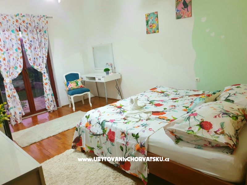 Vacation house Delić – Ferienwohnung Dugi Rat, Kroatien – Foto 11