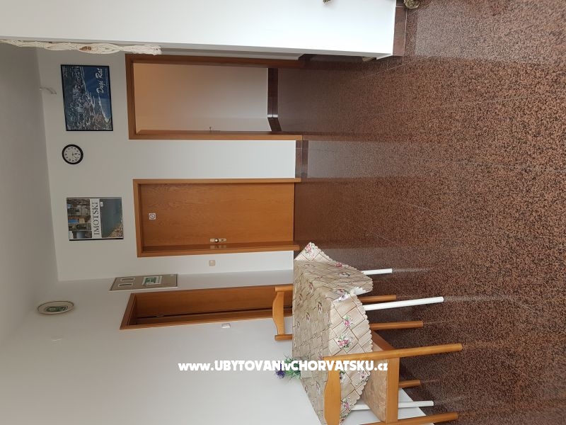 Apartment Dragun  :-) – Ferienwohnung Dugi Rat, Kroatien – Foto 2