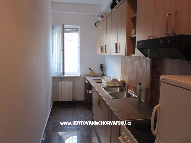 Apartment Dragun  :-) – Ferienwohnung Dugi Rat, Kroatien – Foto 4