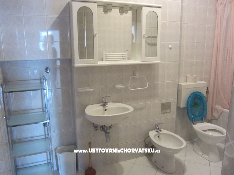 Apartment Dragun  :-) – Ferienwohnung Dugi Rat, Kroatien – Foto 8