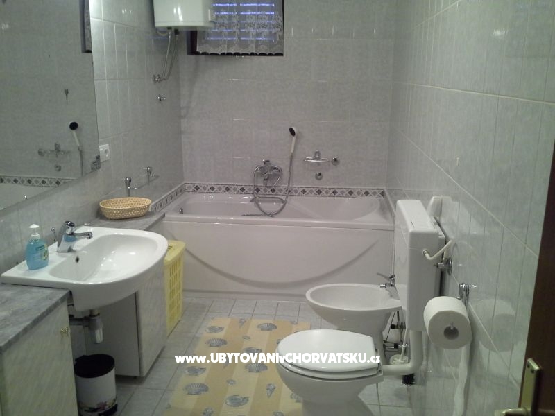 Apartmán Pero – ubytování Dugi Rat, Chorvatsko – foto 15