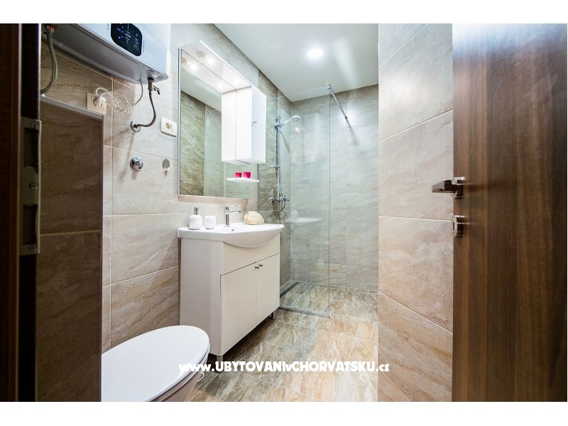 Apartment Val – Ferienwohnung Dugi Rat, Kroatien – Foto 8