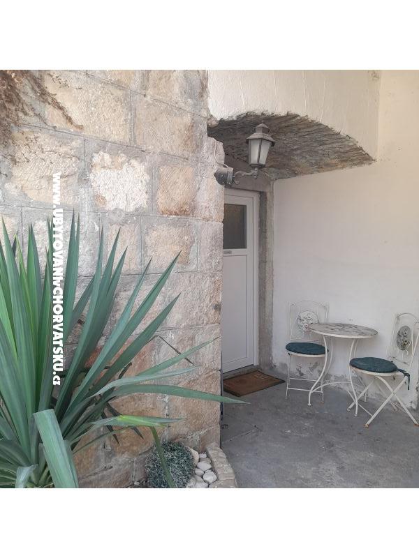 Apartment Zrinka – Ferienwohnung Dugi Rat, Kroatien – Foto 3
