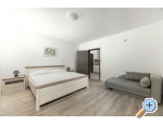 Appartements Petra - Dugi Rat Kroatien