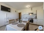 Apartmaji Toni - Dugi Rat Hrvaka