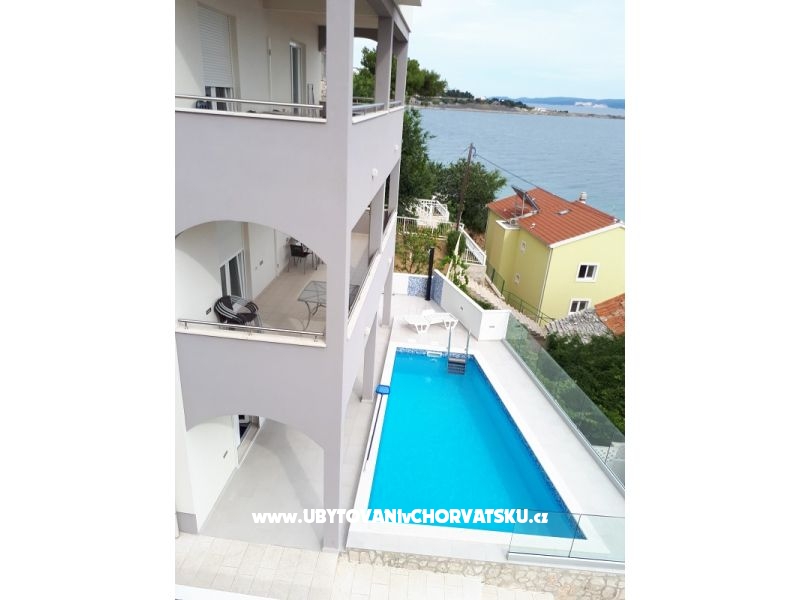 Apartmány Villa Stipe – ubytování Dugi Rat, Chorvatsko – foto 1