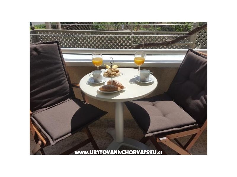 Nadija – Ferienwohnung Dugi Rat, Kroatien – Foto 1