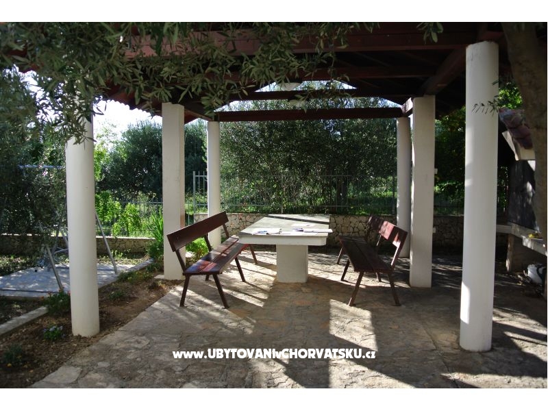 Villa Aurora – Ferienwohnung Dugi Rat, Kroatien – Foto 4