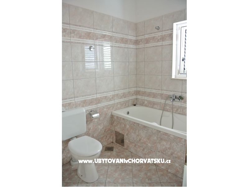 Villa Aurora – Ferienwohnung Dugi Rat, Kroatien – Foto 7